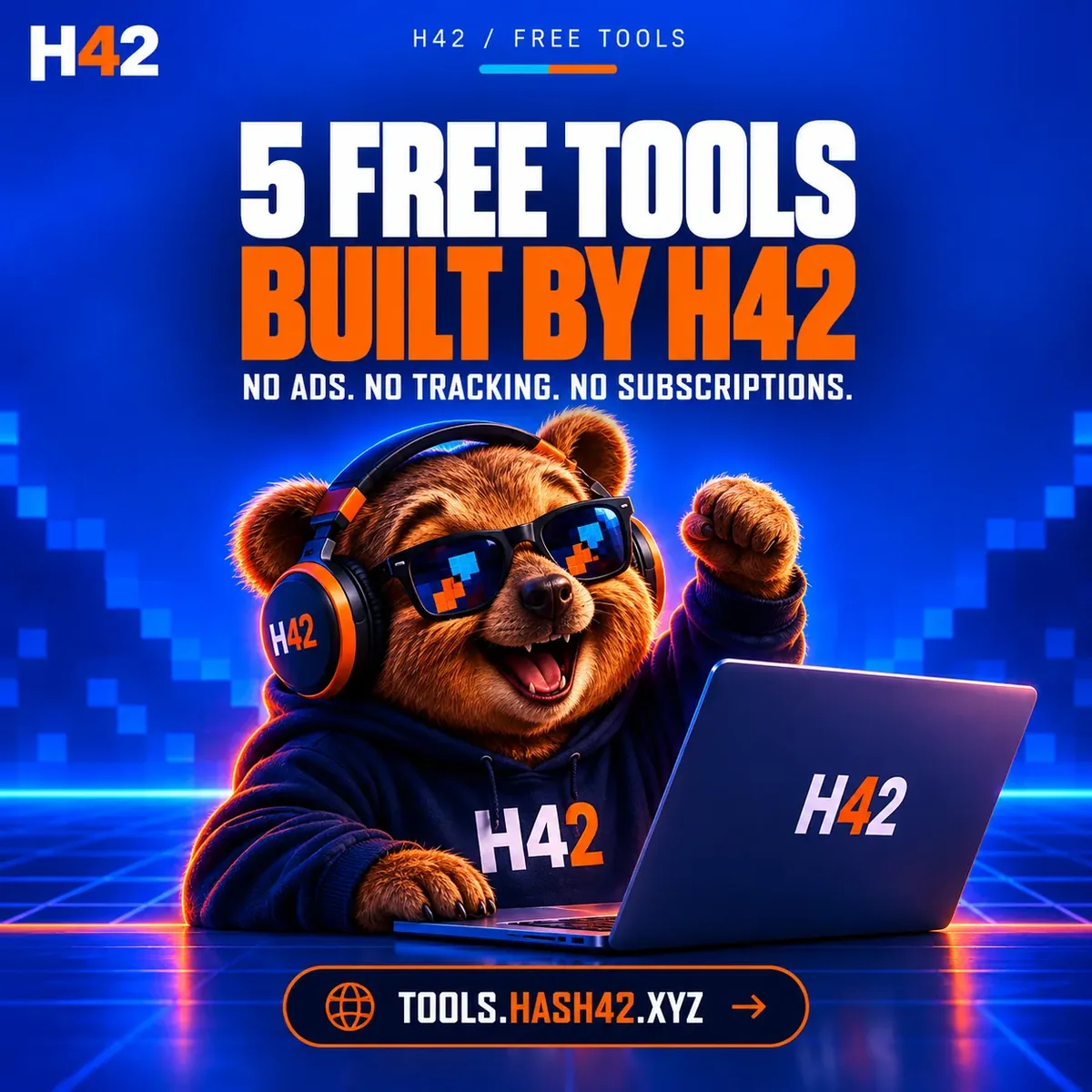 Quash, il quokka mascotte di Hash42, con cuffie e occhiali da sole esulta davanti a un portatile, sotto il titolo 5 free tools built by H42